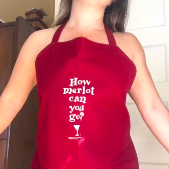 How Merlot Can You Go? kitchen or grilling apron, NWOT - Picture 3 of 9
